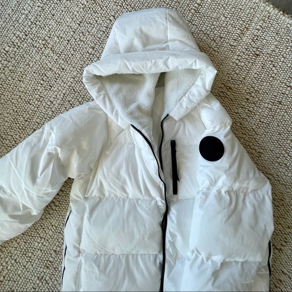 NWT Fabletics Adventure Puffer Coat - Picture 3 of 12